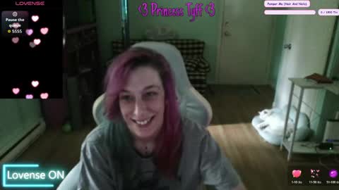 Snapshot of princesstyff chatting on 05.08.26 Tyff et Blast online show from 05.08.26