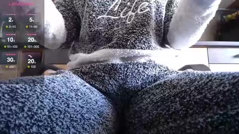 Snapshot of private_space chatting on 10.25.25 Space online show from 10.25.25