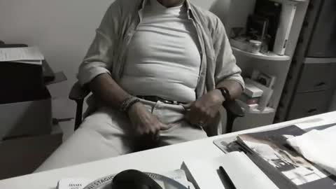 Snapshot of proplan chatting on 09.10.25 mature hairy guy online show from 09.10.25