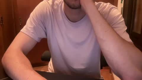 Snapshot of protonsaurio chatting on 06.13.26 protonsaurio online show from 06.13.26