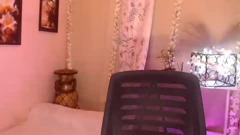 Angela online show from 09.30.25