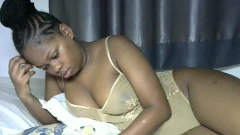 prretyface online show from 10.24.25