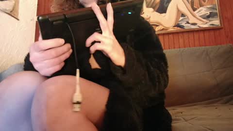Snapshot of prxscillia_tx chatting on 12.08.24 prxscillia_tx online show from 12.08.24