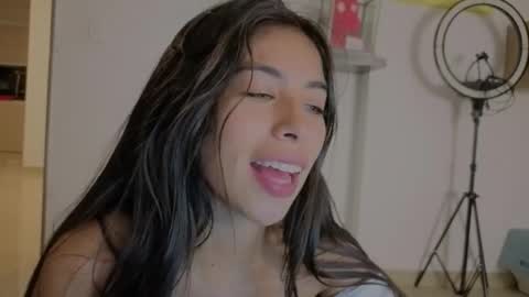 Snapshot of pssiquiss chatting on 09.21.25 Katerine online show from 09.21.25