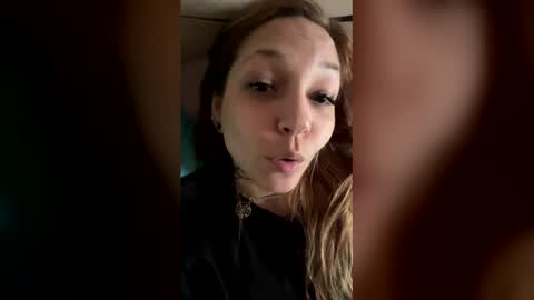 LUCY -----    online show from 05.05.26