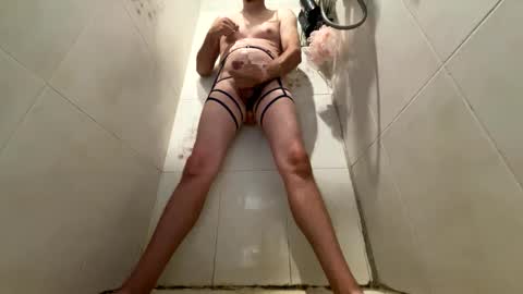 puffnplayla420 online show from 10.10.25