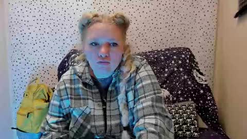 Snapshot of puffybun chatting on 02.22.26 puffybun online show from 02.22.26