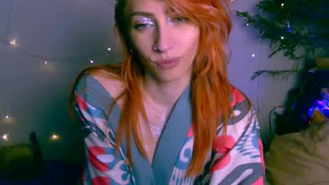 Snapshot of pufpufog chatting on 12.30.24 EsteticHouse online show from 12.30.24