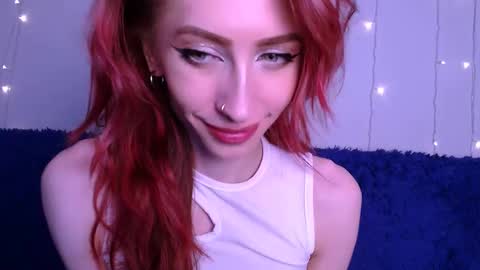 Snapshot of pufpufog chatting on 03.08.25 EsteticHouse online show from 03.08.25