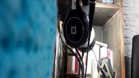 Snapshot of puky_mza chatting on 12.15.24 puky_mza online show from 12.15.24