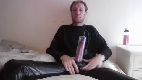 Pumpin online show from 01.05.25