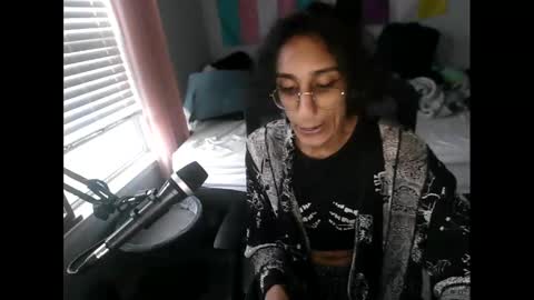 Snapshot of puppygirltoast chatting on 09.19.25 puppygirltoast online show from 09.19.25