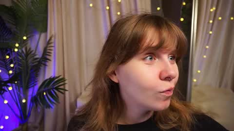 constant schedule Wednesday  Friday  Saturday  Sunday  The Rosemarie online show from 10.18.25