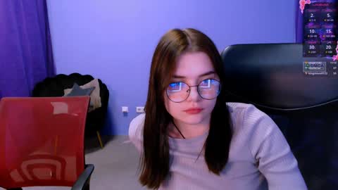 Snapshot of pure_radiance chatting on 12.11.24 Ask me3 online show from 12.11.24