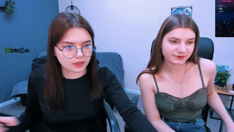 Snapshot of pure_radiance chatting on 12.19.24 Ask me3 online show from 12.19.24