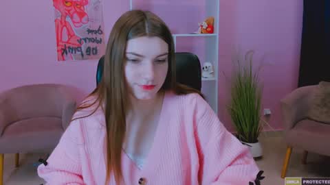 Snapshot of pure_radiance chatting on 12.31.24 Ask me3 online show from 12.31.24