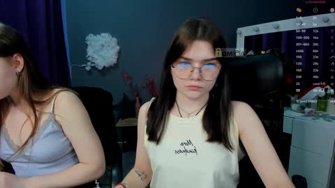 Snapshot of pure_radiance chatting on 01.10.25 Ask me3 online show from 01.10.25