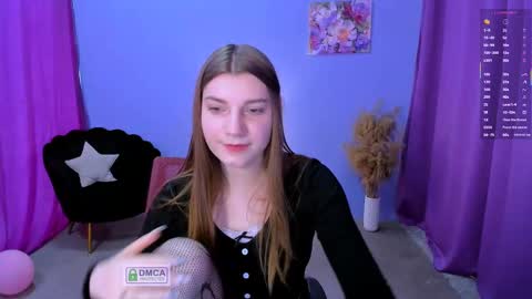 Snapshot of pure_radiance chatting on 02.12.25 Ask me3 online show from 02.12.25