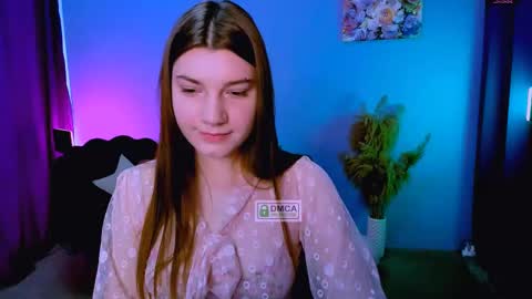 Snapshot of pure_radiance chatting on 02.14.25 Ask me3 online show from 02.14.25