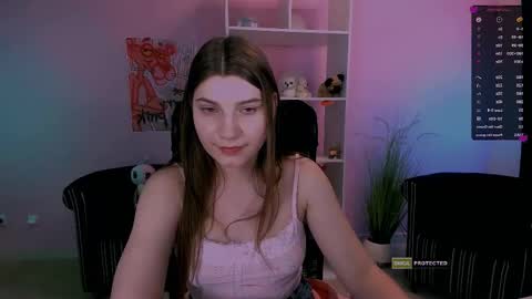 Snapshot of pure_radiance chatting on 03.10.25 Ask me3 online show from 03.10.25