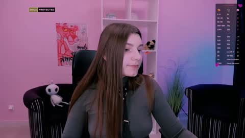 Snapshot of pure_radiance chatting on 03.11.25 Ask me3 online show from 03.11.25