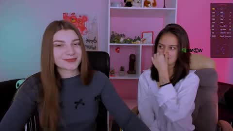 Snapshot of pure_radiance chatting on 09.30.25 Ask me3 online show from 09.30.25