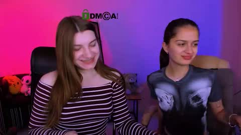 Snapshot of pure_radiance chatting on 10.11.25 Ask me3 online show from 10.11.25