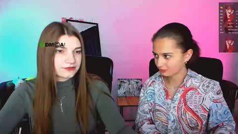 Snapshot of pure_radiance chatting on 10.16.25 Ask me3 online show from 10.16.25