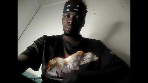 Snapshot of pureblack_ chatting on 10.10.25 Pureblack online show from 10.10.25