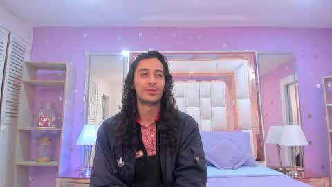 Snapshot of puretemptation_ chatting on 05.05.26 Experienced guys online show from 05.05.26
