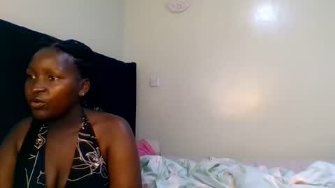 Snapshot of purple_honey2 chatting on 06.15.26 Honey online show from 06.15.26