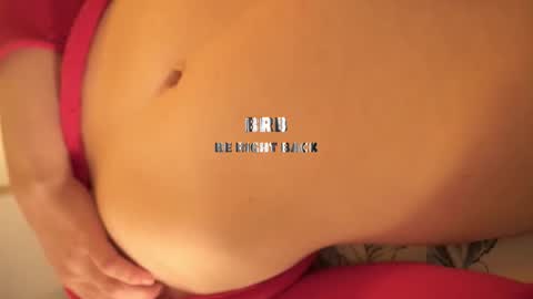 Snapshot of purple_opal chatting on 10.28.25 Vero online from Tuesday to Sunday online show from 10.28.25