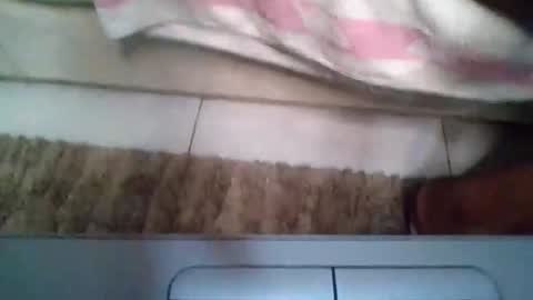 Snapshot of pussiey_tightte chatting on 10.19.25 Sweetpie online show from 10.19.25