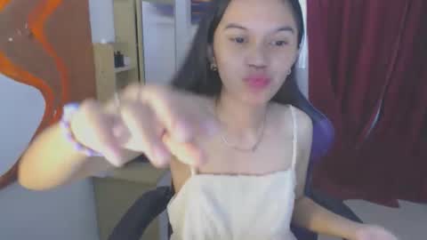 Snapshot of pussiswet_xx chatting on 03.29.26 jessy online show from 03.29.26