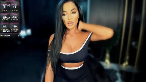 Andreea online show from 10.28.25