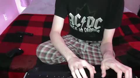 pussylover2182 online show from 12.04.24