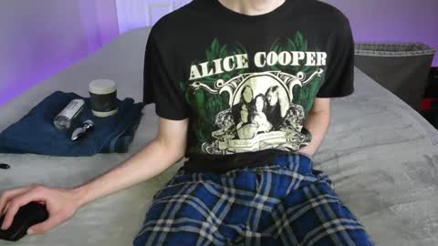 pussylover2182 online show from 12.23.24