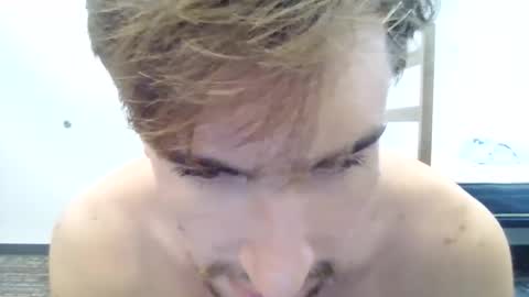 pussylover456782 online show from 10.22.25