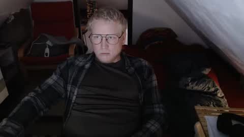 pussylovercb online show from 09.30.25