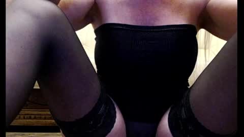 Snapshot of pussymaze chatting on 09.21.25 Vesper online show from 09.21.25