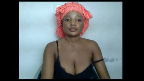 Snapshot of pussyxwetx chatting on 05.20.26 pussyxwetx online show from 05.20.26