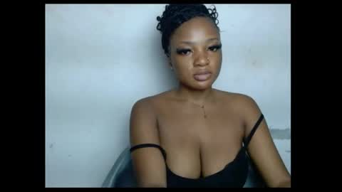 Snapshot of pussyxwetx chatting on 05.23.26 pussyxwetx online show from 05.23.26