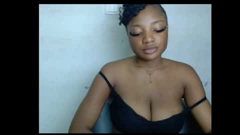 Snapshot of pussyxwetx chatting on 05.30.26 pussyxwetx online show from 05.30.26