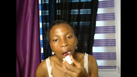 pussyxxjuice online show from 10.21.25