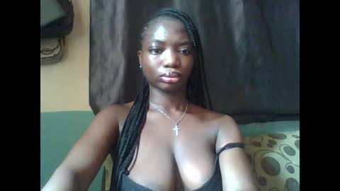 Snapshot of pweedy_ora chatting on 05.24.26 ora online show from 05.24.26
