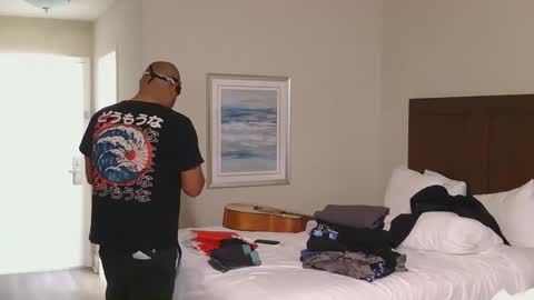 Snapshot of pwnst3rz chatting on 12.02.24 pwnst3rz online show from 12.02.24