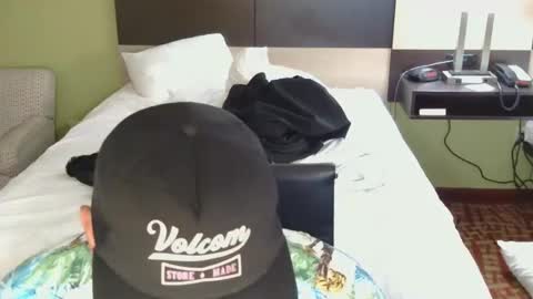 Snapshot of pwnst3rz chatting on 12.08.24 pwnst3rz online show from 12.08.24