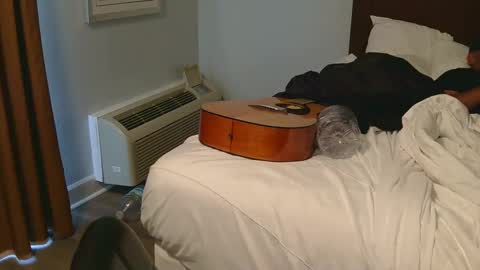 Snapshot of pwnst3rz chatting on 01.05.25 pwnst3rz online show from 01.05.25