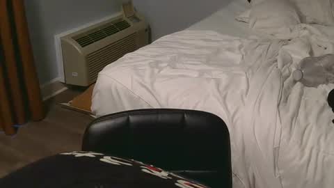 Snapshot of pwnst3rz chatting on 01.06.25 pwnst3rz online show from 01.06.25