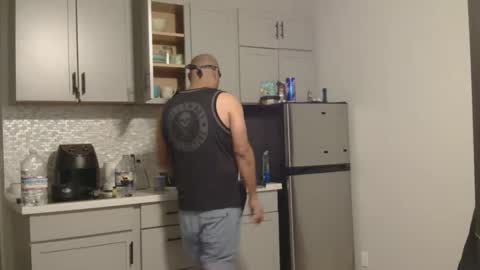 Snapshot of pwnst3rz chatting on 01.11.26 pwnst3rz online show from 01.11.26